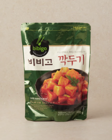 CJ BIBIGO Kkaktuki Kimchi 500g