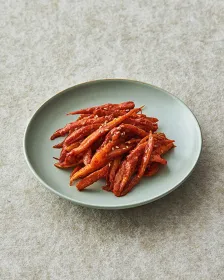 HAITAI scharf gewürzter Deodeok-Wurzelsalat 200g - TK 