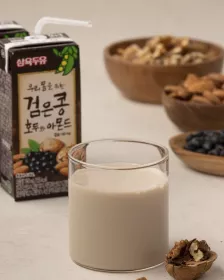 SAMYUK Schwarze Bohne Sojadrink mit Mandel 190ml